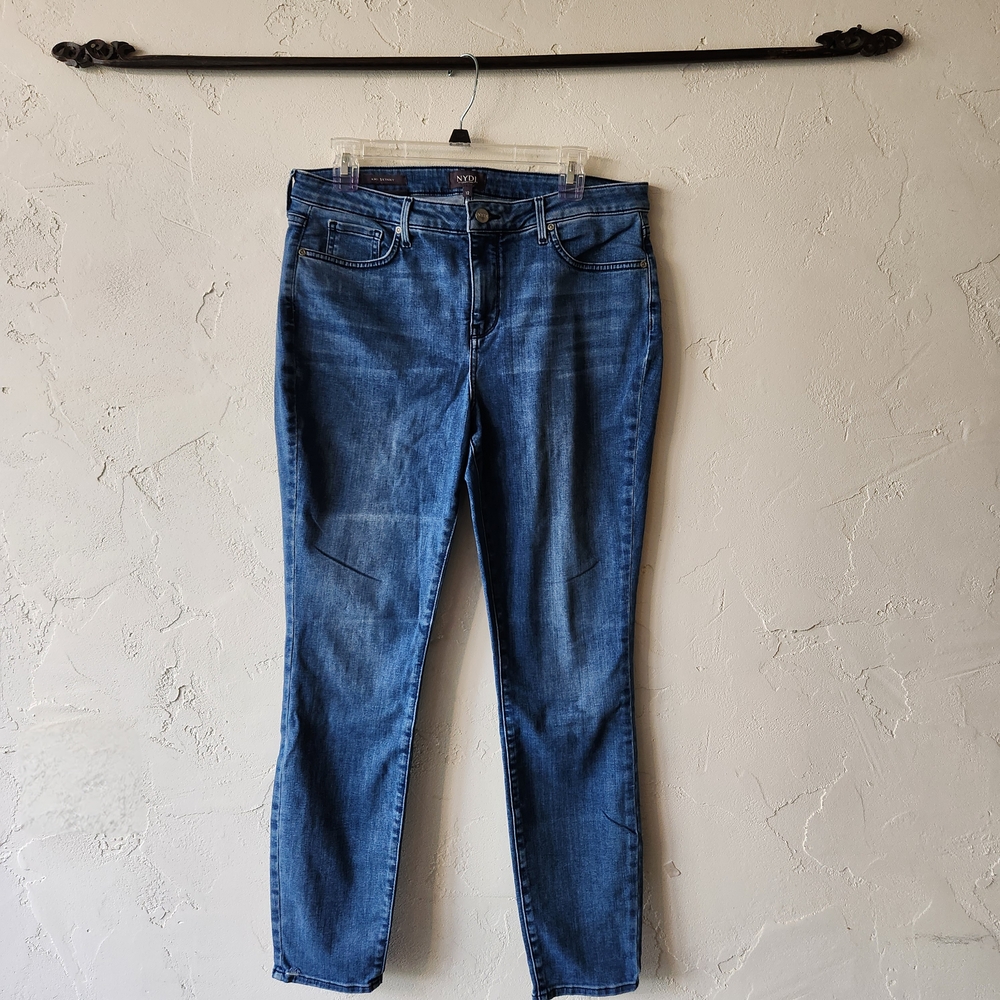 NYDJ Ami Skinny Mid-Rise Medium Wash Blue Jeans Size 12